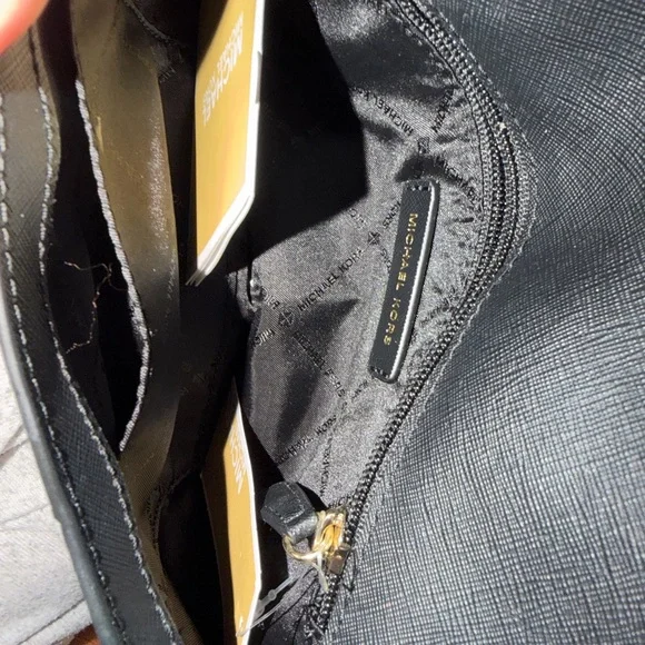 Michael Kors Jet Set Medium Envelope Clutch. - Picture 10 of 11